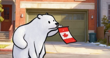 Un ours blanc, représenté dans un style cartoon et présenté comme la mascotte du TCF Canada, se tient devant une maison de briques. Il tient un petit drapeau canadien orné de la feuille d’érable rouge. La scène se déroule devant un garage vert clair, sous une lumière douce, avec quelques plantes disposées près de l’entrée. L’ensemble crée une atmosphère chaleureuse et légèrement ludique, comme une illustration destinée à accueillir ou guider les futurs candidats au test.