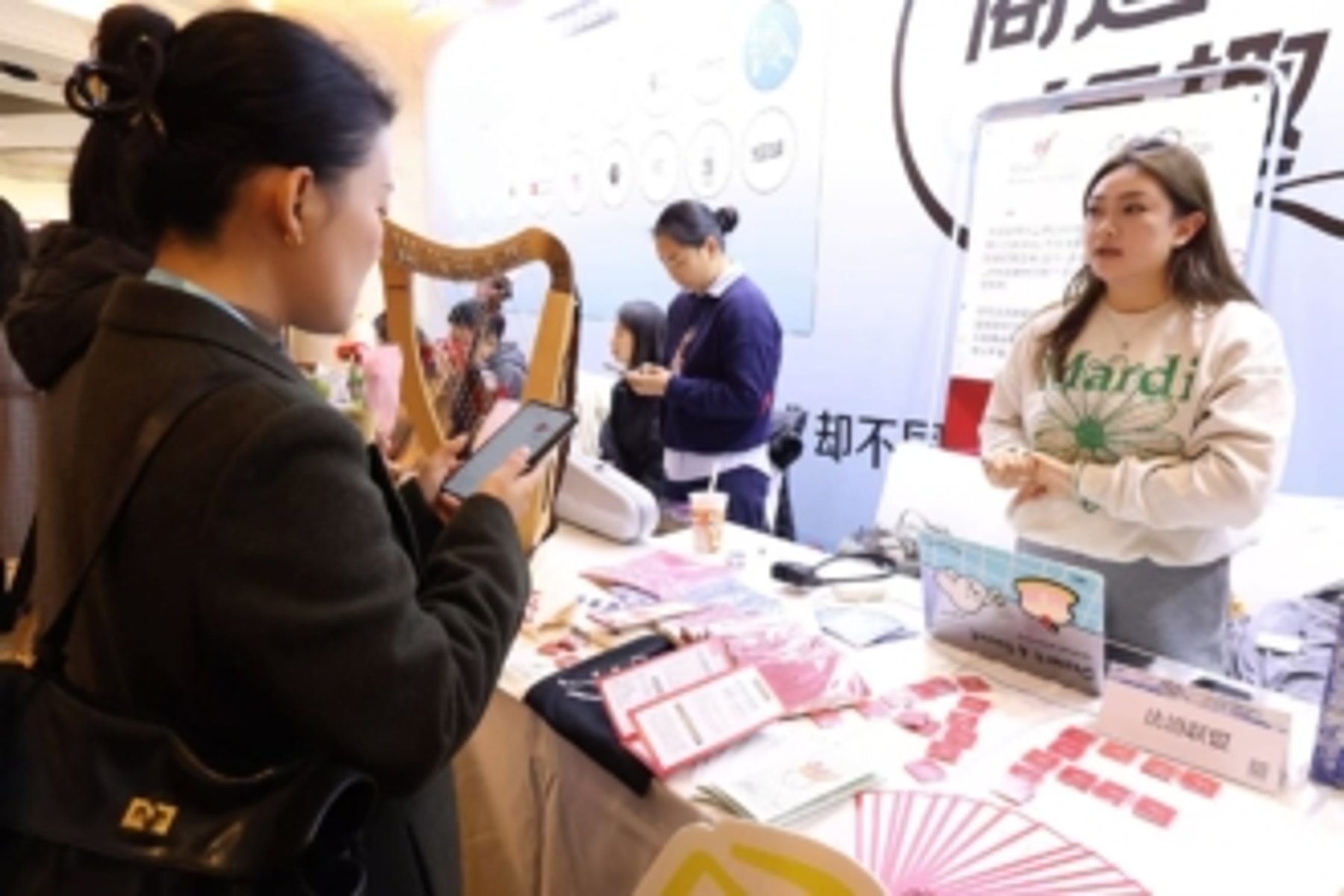 昆明法语联盟亮相WIN SHANG创意市集获法语联盟基金会报道（2025年12月）